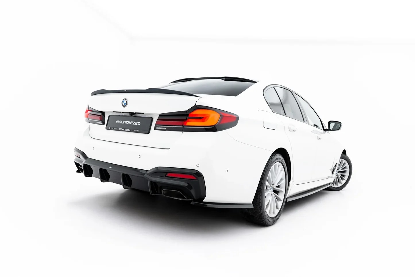 BM 5 G30 M550 RS1 GO O
